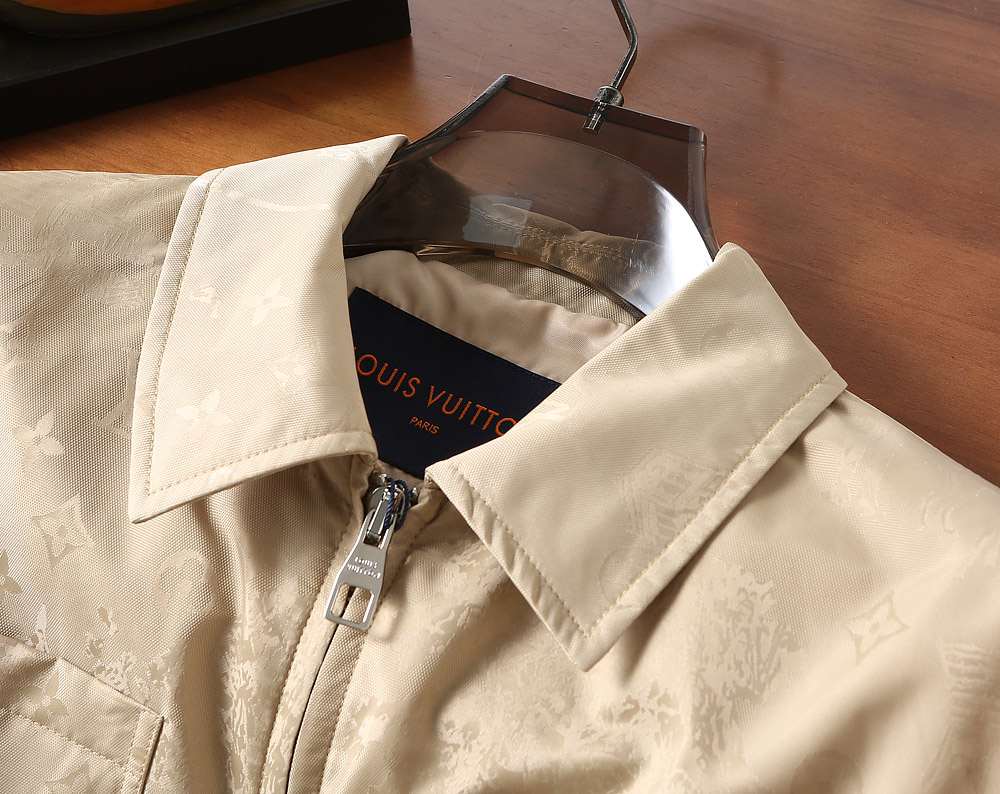 ルイ・ヴィトン「Louis Vuitton」秋冬コレクション クイルテッド ジャケット