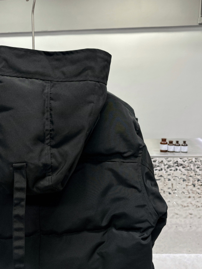 カナダグース「Canada Goose」秋冬フード付きダウンコート