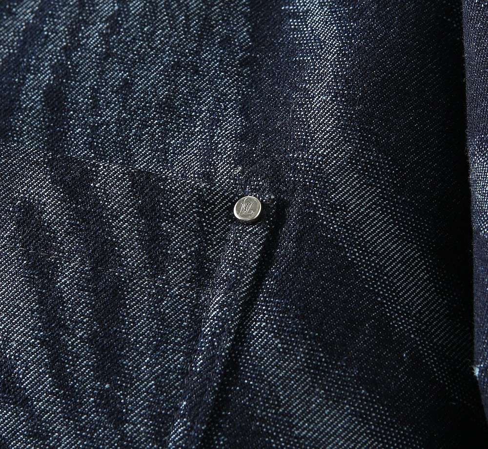 ルイ・ヴィトン「Louis Vuitton」秋冬コレクション ダウンジャケット