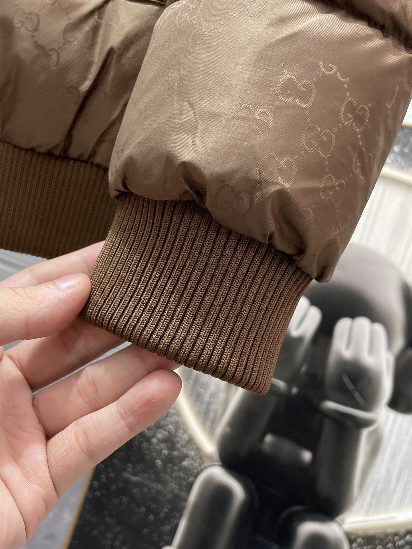 グッチ「Gucci」冬の新作 ラペル付きコットンジャケット