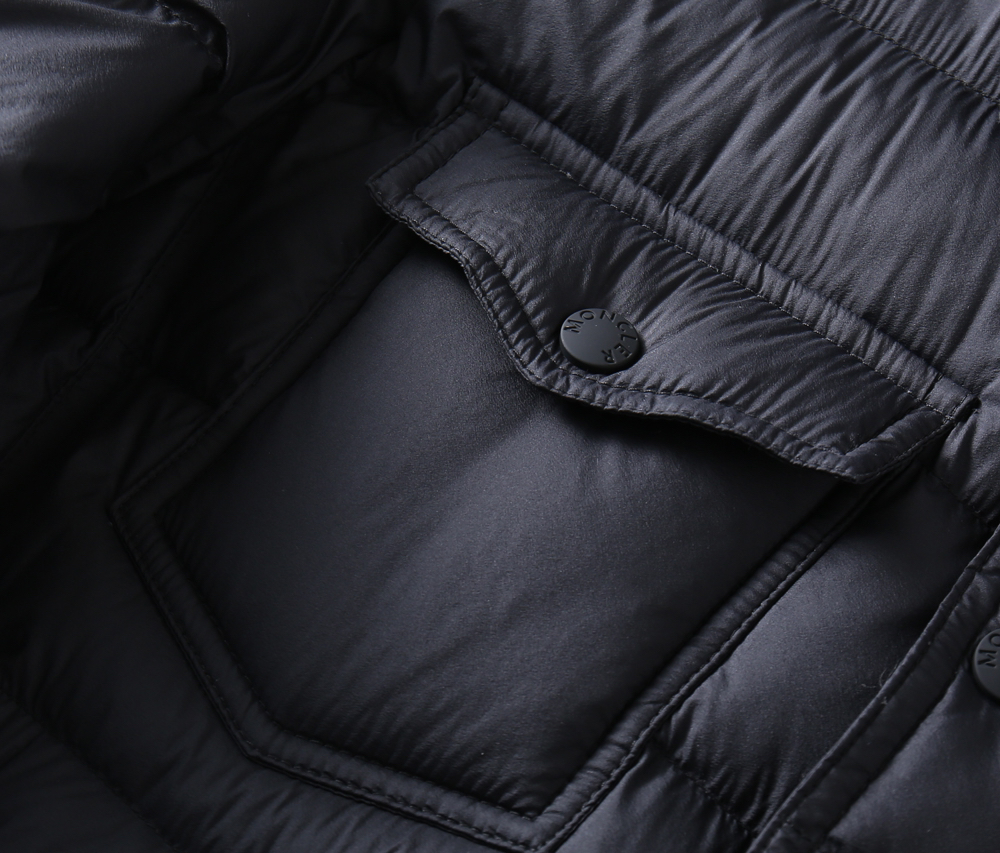 モンクレール「Moncler」秋冬 ダウンジャケット