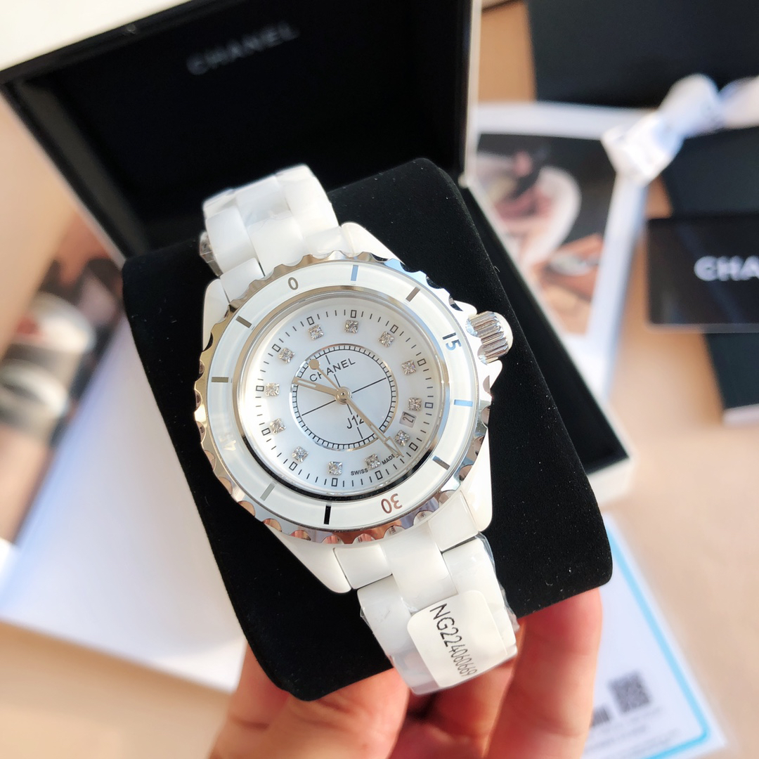 シャネル「Chanel」J12 キャリバー 33MM