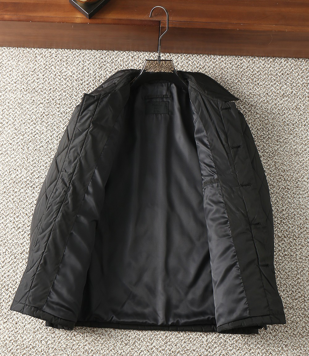 プラダ「Prada」秋の綿入りジャケット