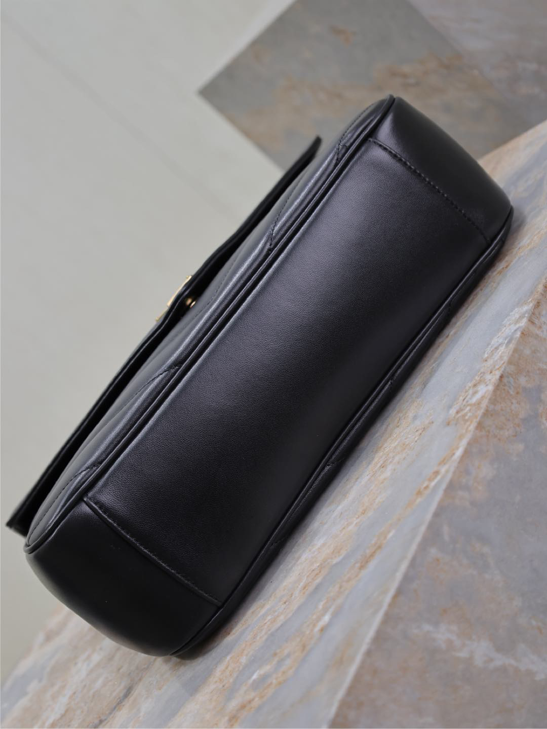 2026サンローラン「Saint Laurent LOULOU グラン マトラッセラムスキン ショルダーバッグ