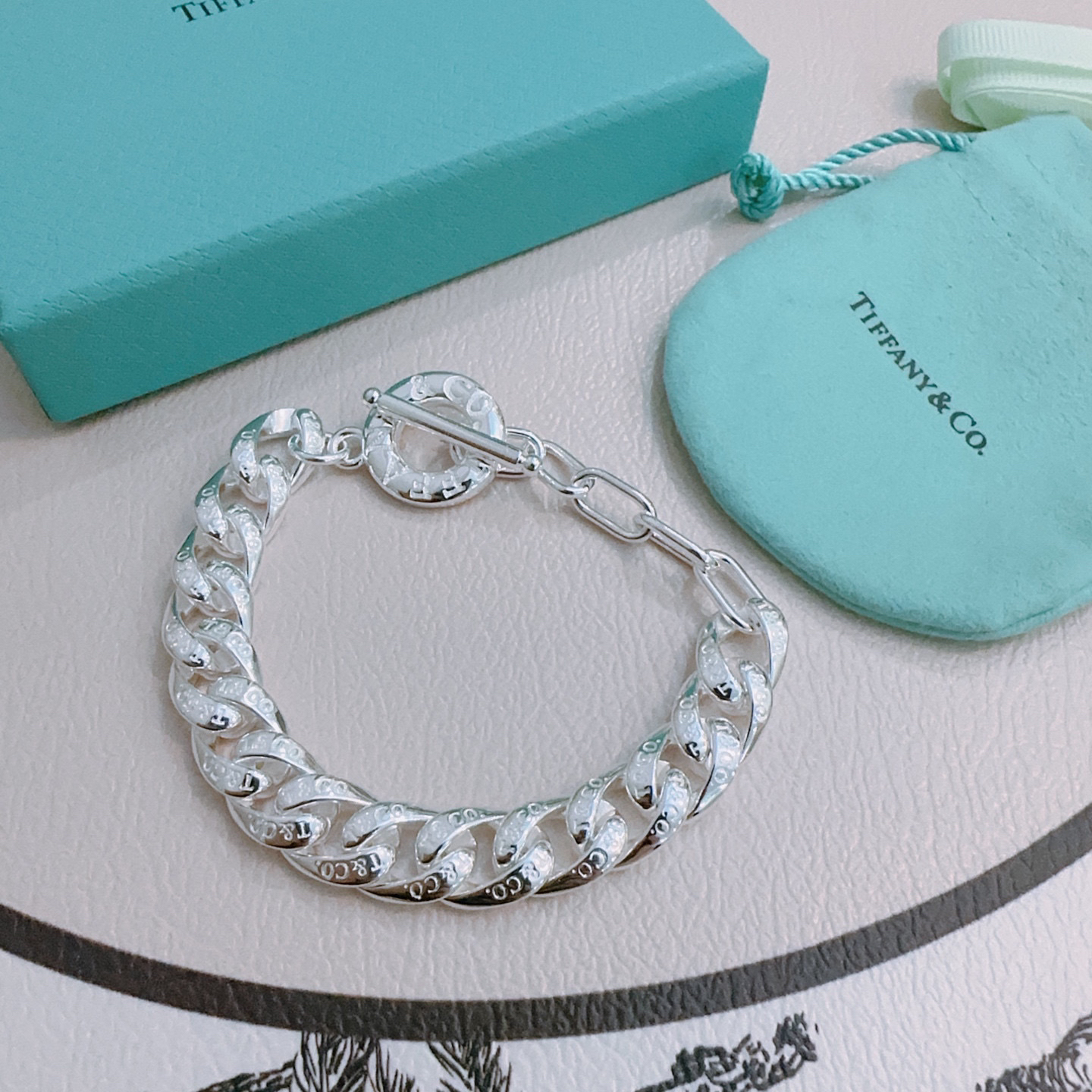 ティファニー「Tiffany & Co.」ポリッシュドシルバーリンク ブレスレット