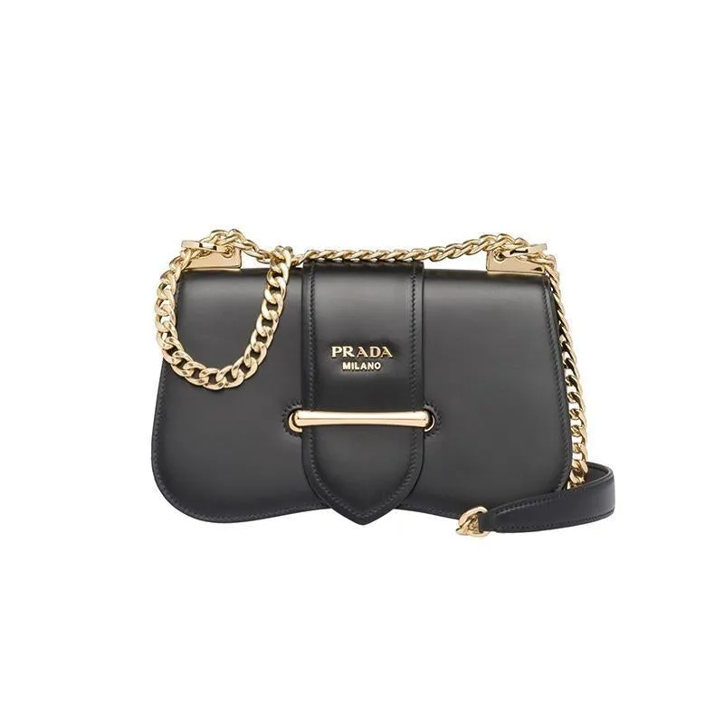プラダ「Prada」プレイフル チェーンバッグ-ISETAN PRESTIGE CURATED