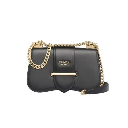 プラダ「Prada」プレイフル チェーンバッグ-ISETAN PRESTIGE CURATED