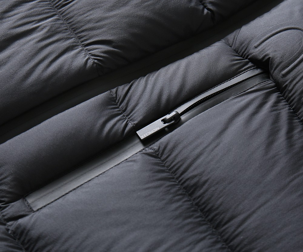 モンクレール「Moncler」秋冬 ダウンベストアウター