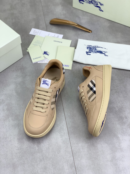 バーバリー「Burberry」バーバリー テラス スニーカー / レザースニーカー
