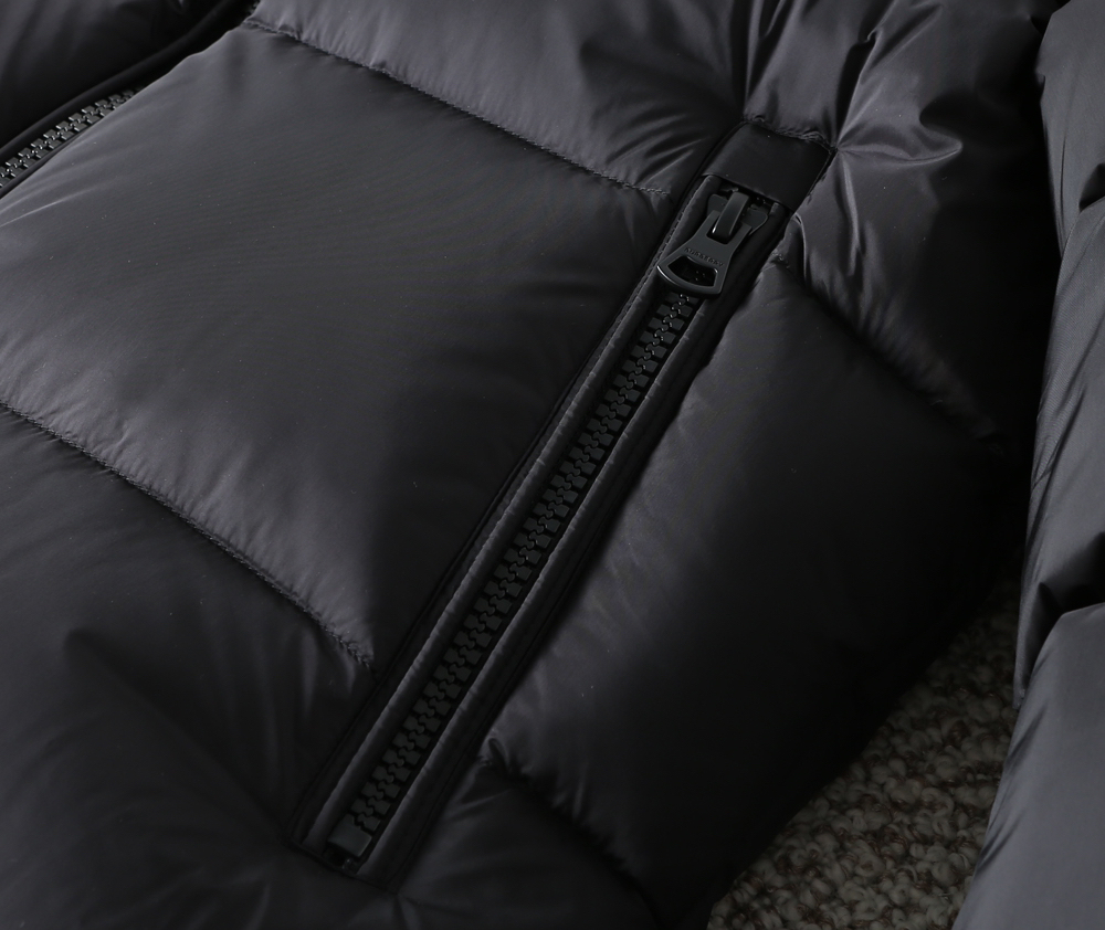 バーバリー「Burberry」秋冬 クイルティッドダウンジャケット