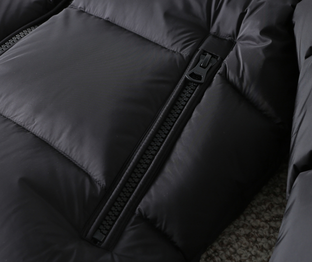 バーバリー「Burberry」秋冬 クイルティッドダウンジャケット