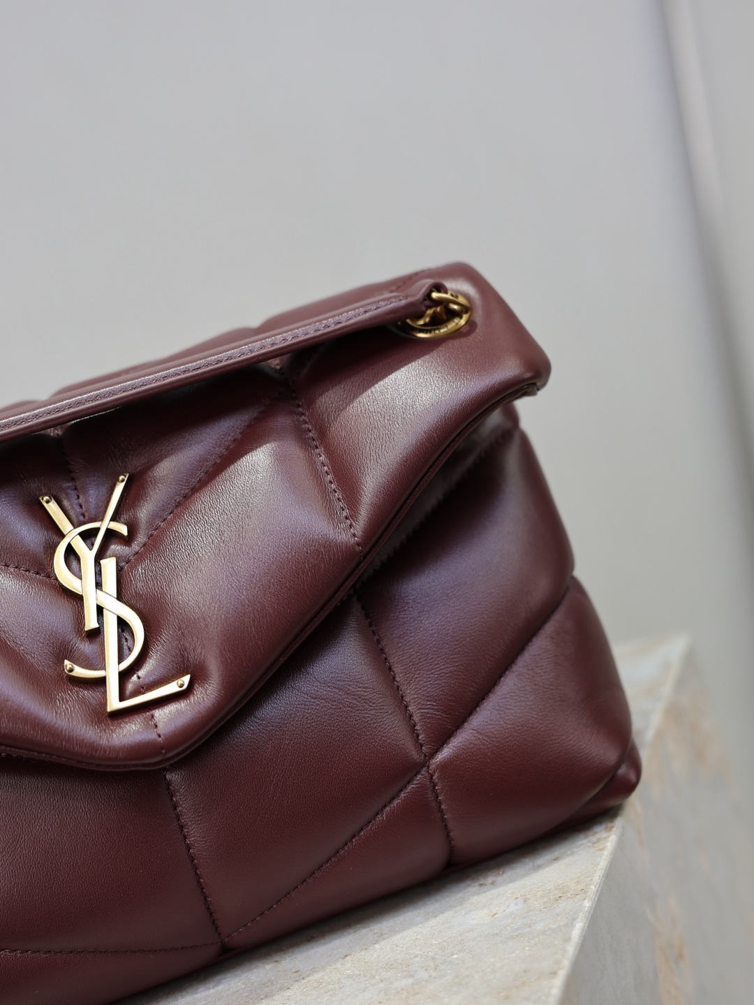 2026サンローラン「SAINT LAURENT ロウロウ パフ チェーンショルダーバッグ