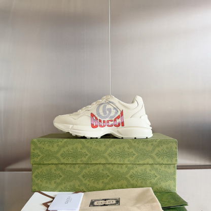 グッチ「Gucci」グッチ ライトン スニーカー (スネークイヤーリミテッド) / レザースニーカー