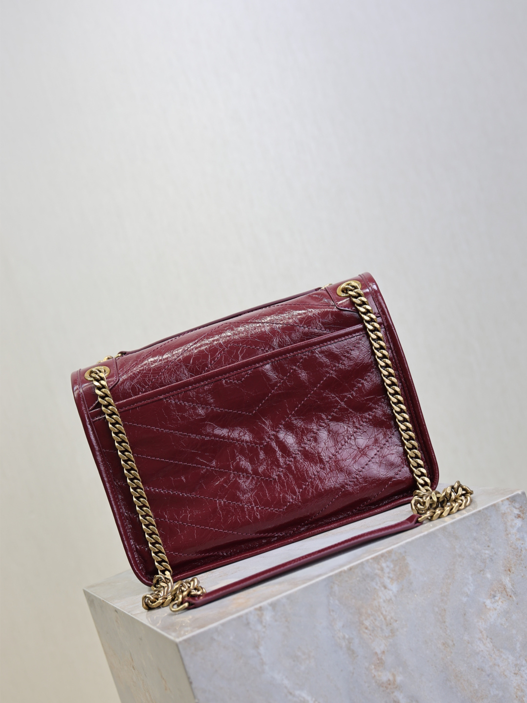 2026サンローラン「Saint Laurent NIKI ミディアム ヴィンテージレザー ハンドバッグ