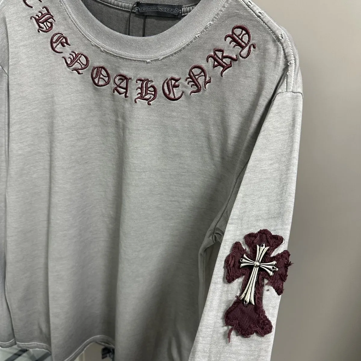 クロムハーツ「Chrome Hearts」エンブロイダリー Tシャツ