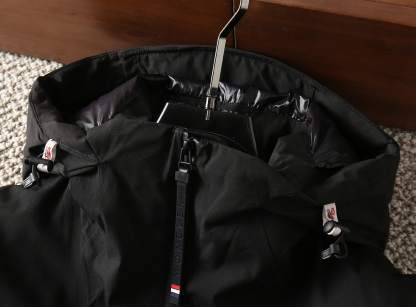 モンクレール「Moncler」秋の防风防水ダウンジャケット