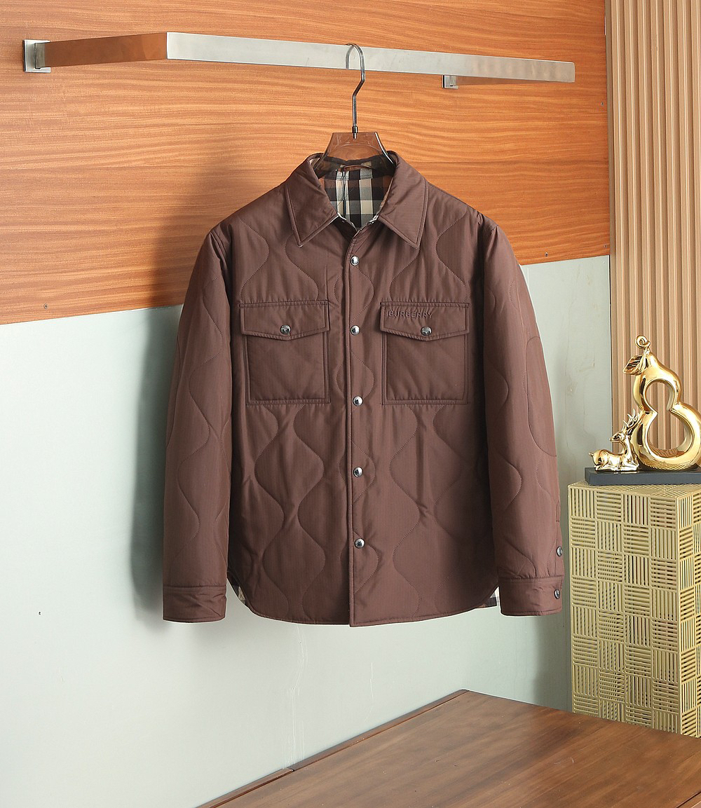 バーバリー「Burberry」秋冬 リバーシブルキルティングジャケット