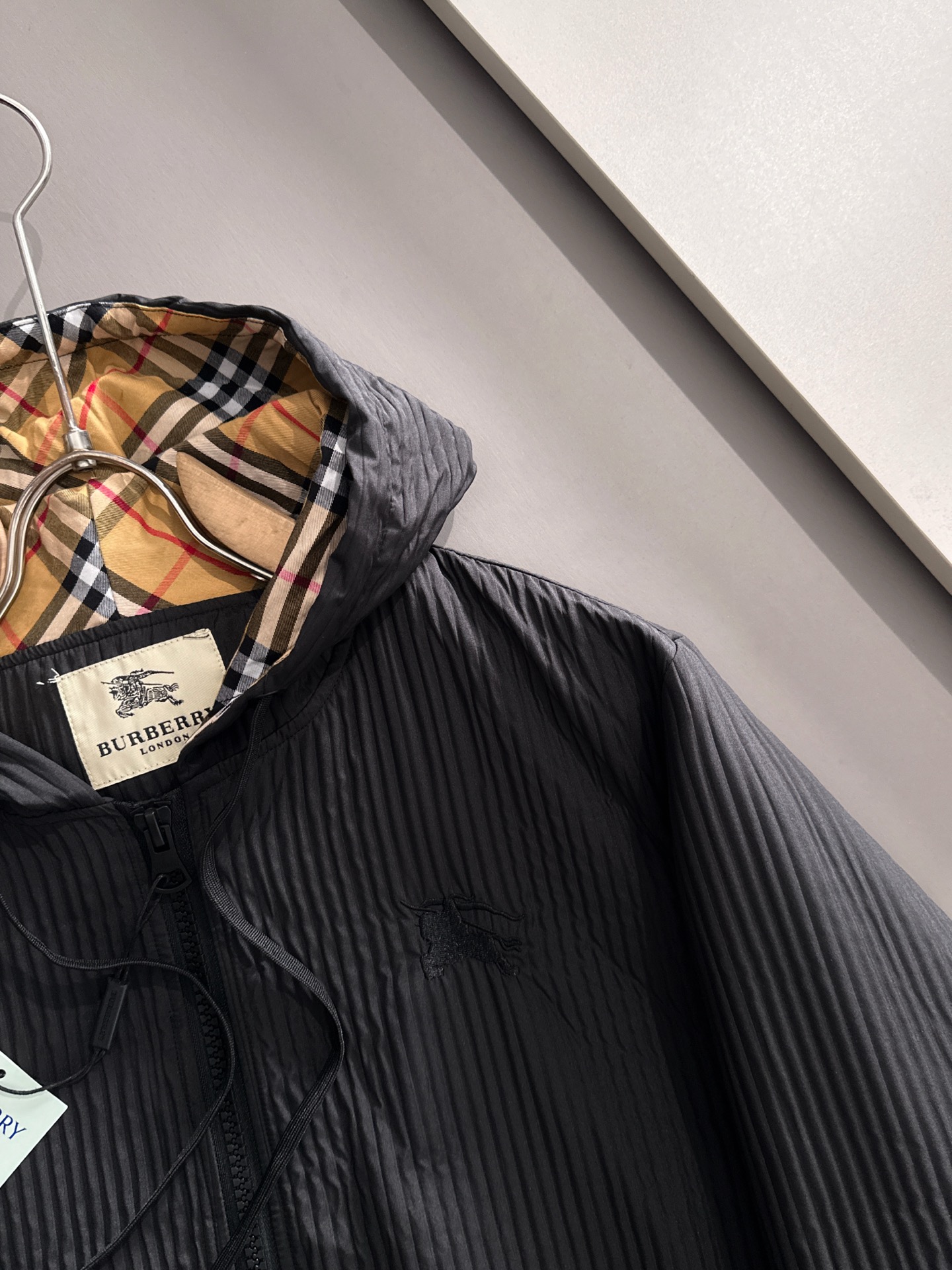 バーバリー「Burberry」秋冬 メンズカジュアルスポーツセット