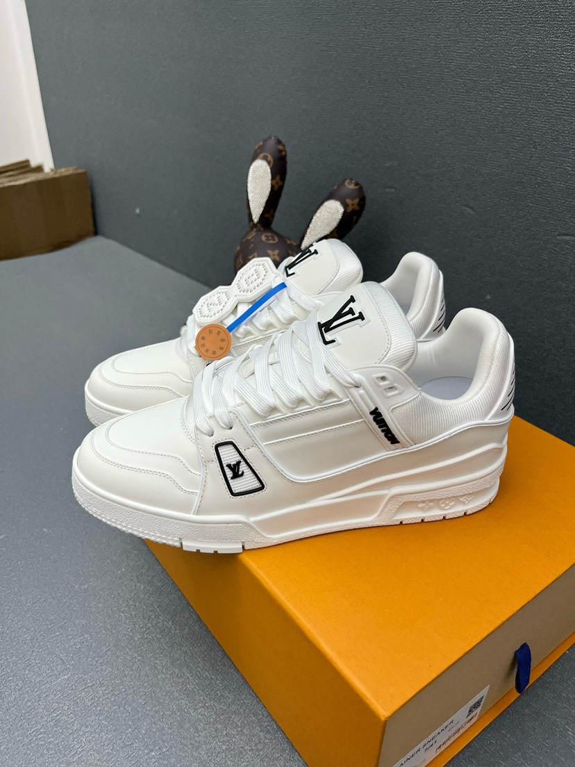ルイ・ヴィトン「Louis Vuitton」LOUIS VUITTON LV Trainer スニーカー