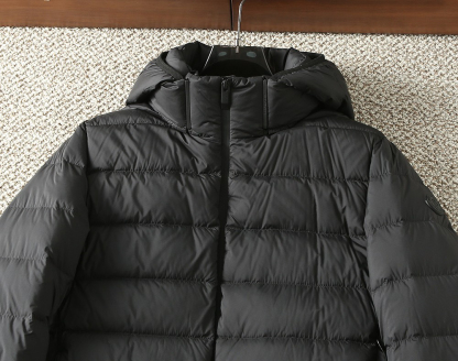 モンクレール「Moncler」秋冬 ニット調ダウンジャケット