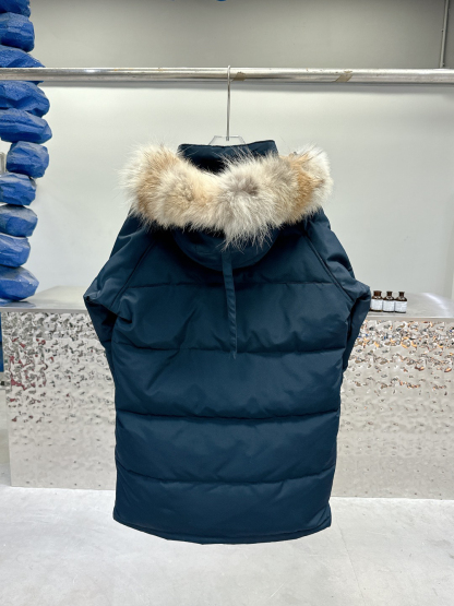 カナダグース「Canada Goose」秋冬フード付きダウンコート