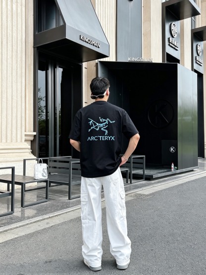 アークテリクス「ARC'TERYX」ロゴプリントTシャツ / ショートスリーブ クルーネック