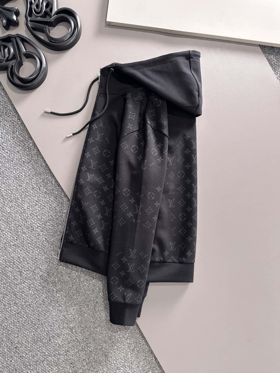 ルイ・ヴィトン「Louis Vuitton」秋コレクション ジャケット