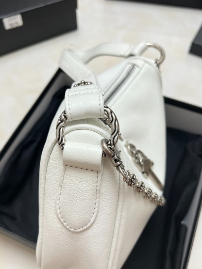 クロムハーツ「Chrome Hearts」クロスロゴ ショルダーバッグ