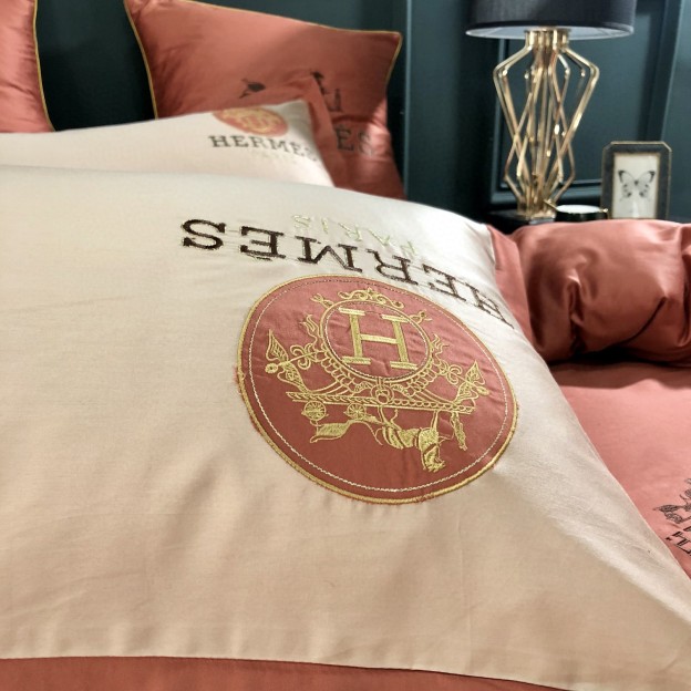 エルメス「Hermès」プレミアムコットン ゴールド＆シルバー刺繍 4点セット