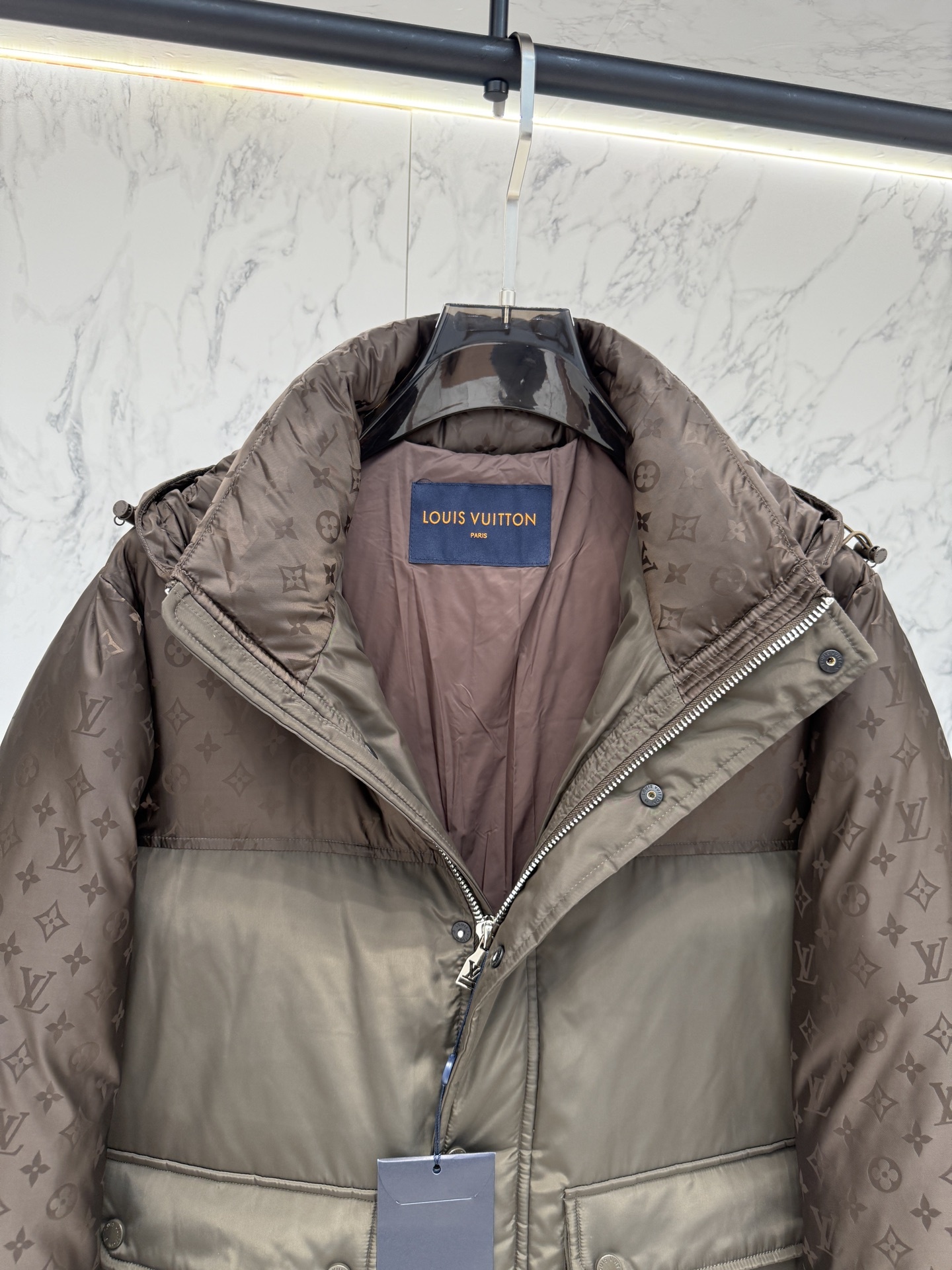 ルイ・ヴィトン「Louis Vuitton」Down Blouson ダウンジャケット