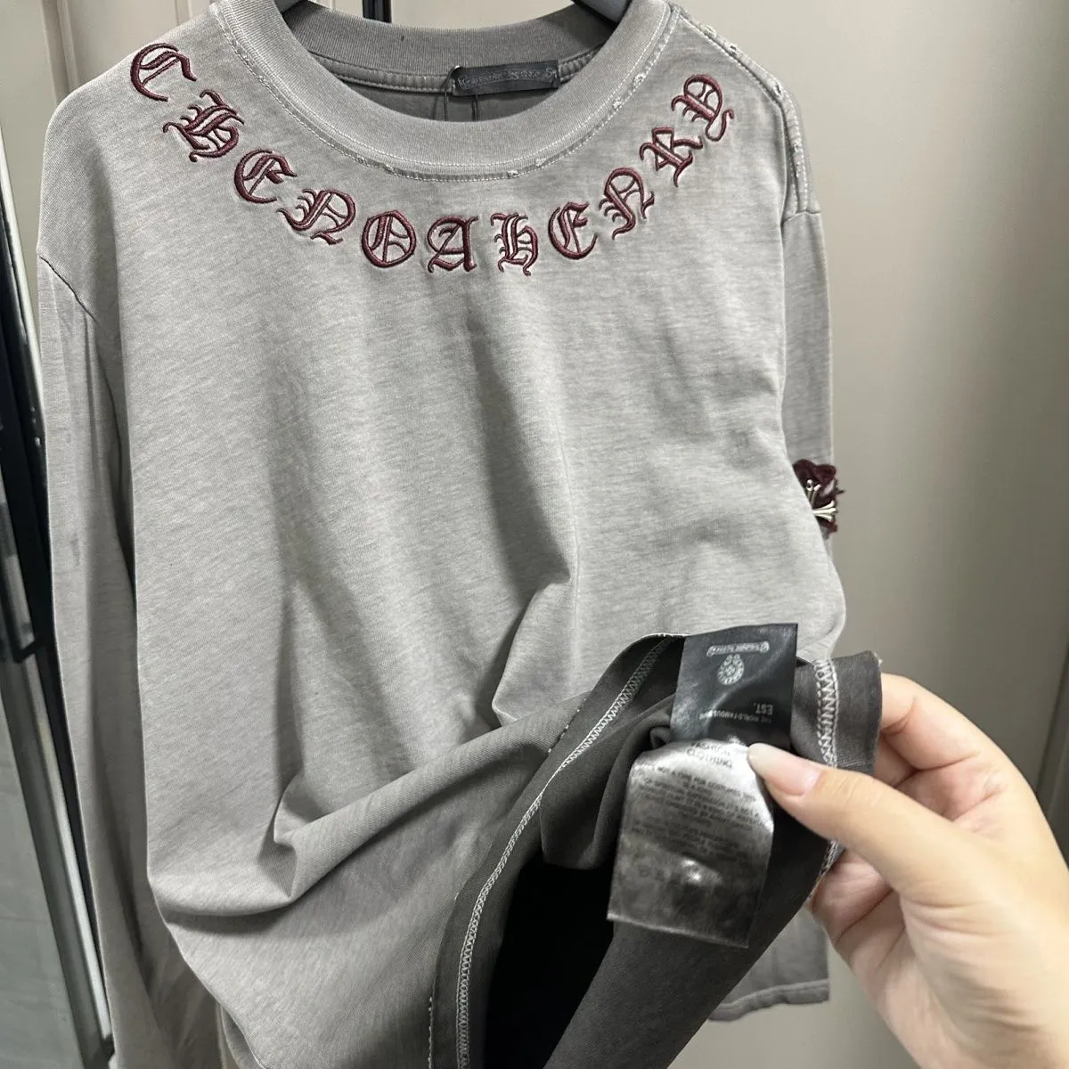 クロムハーツ「Chrome Hearts」エンブロイダリー Tシャツ