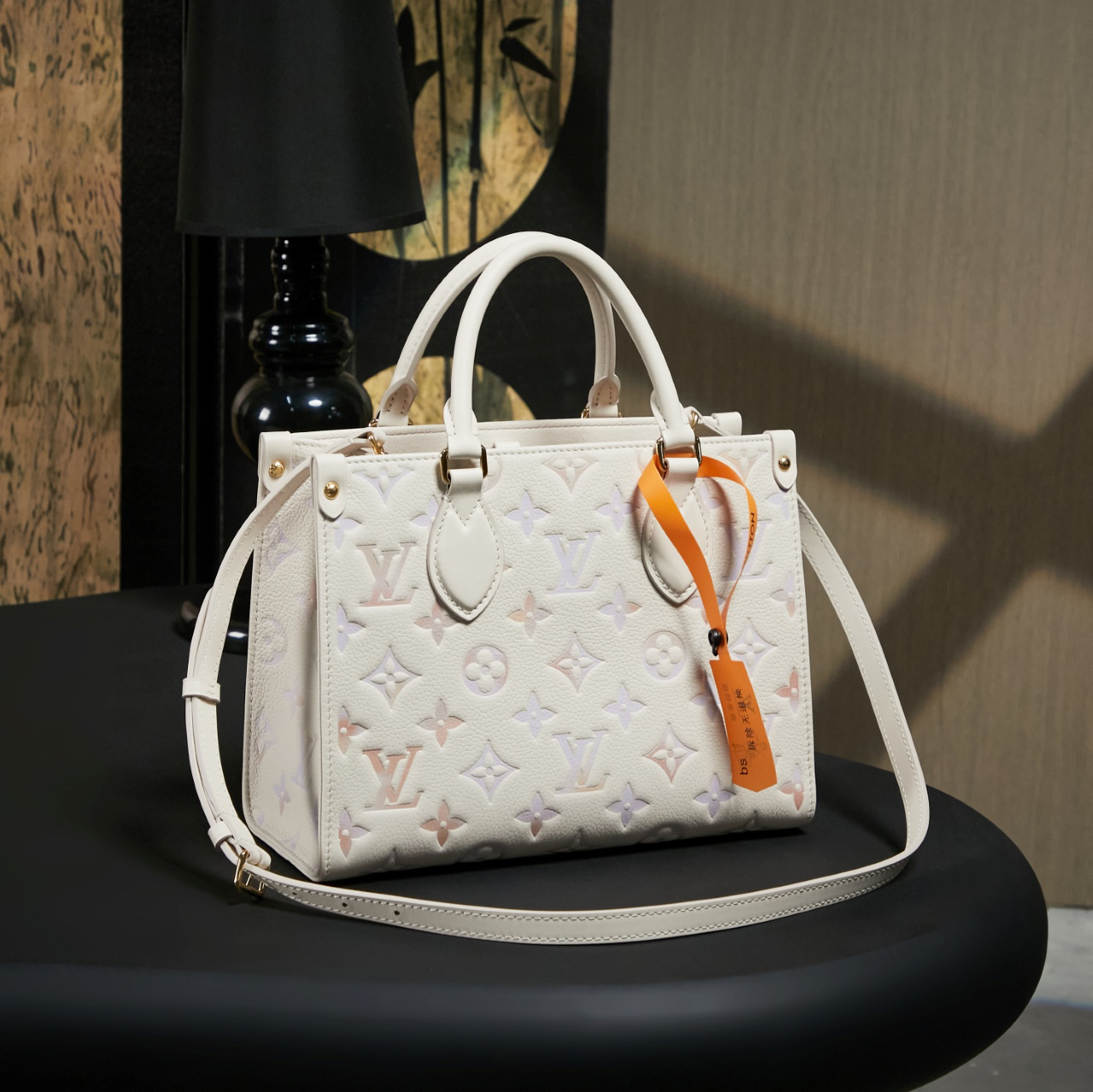 ルイ・ヴィトン「Louis Vuitton」オンザゴー PM – ISETAN PRESTIGE CURATED