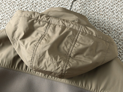 プラダ「Prada」秋冬 フード付きアウター