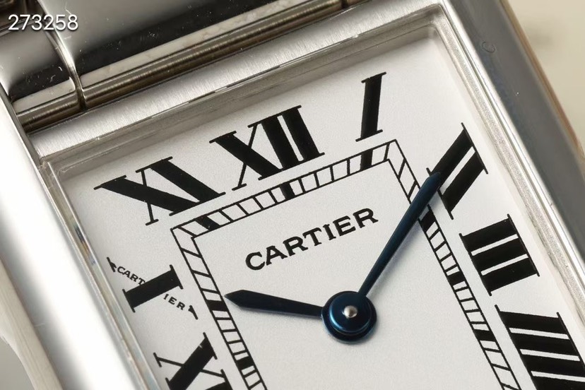 カルティエ［Cartier］タンク マスト ソーラービート ウォッチ 29.5mm x 22mm