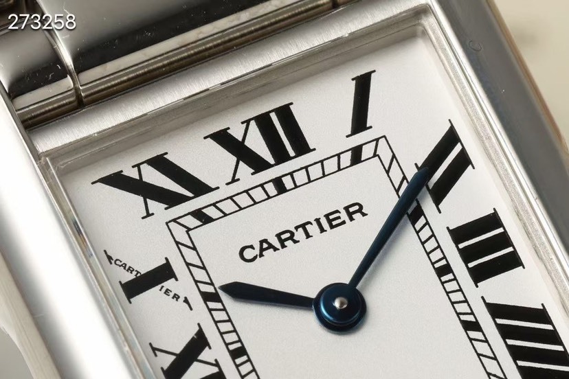 カルティエ［Cartier］タンク マスト ソーラービート ウォッチ 29.5mm x 22mm