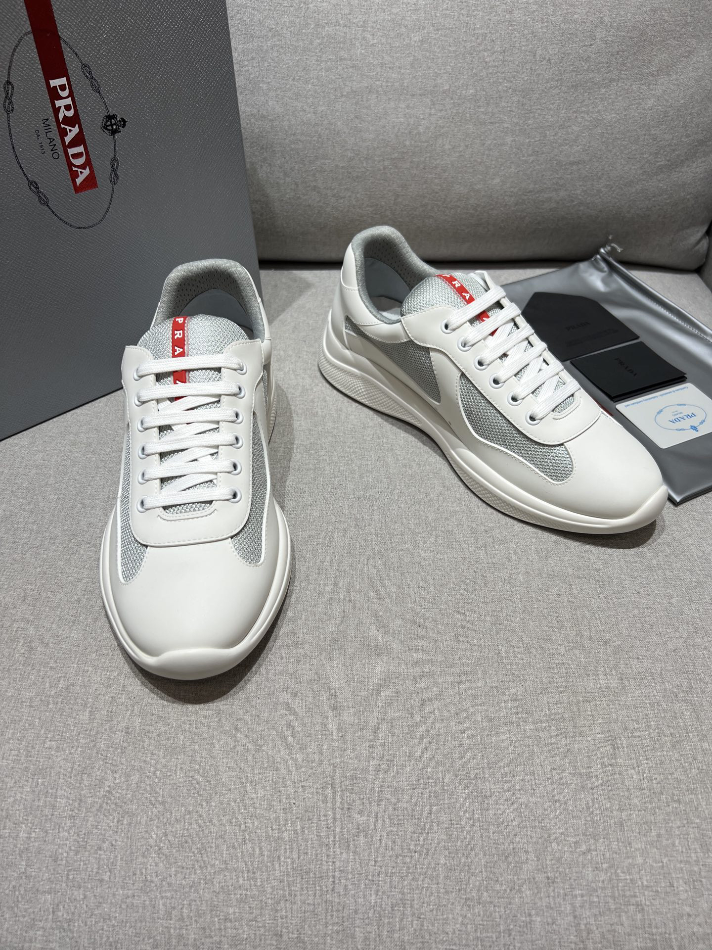 プラダ「Prada」プラダ アメリカスカップ スニーカー / ユニセックスレザースニーカー