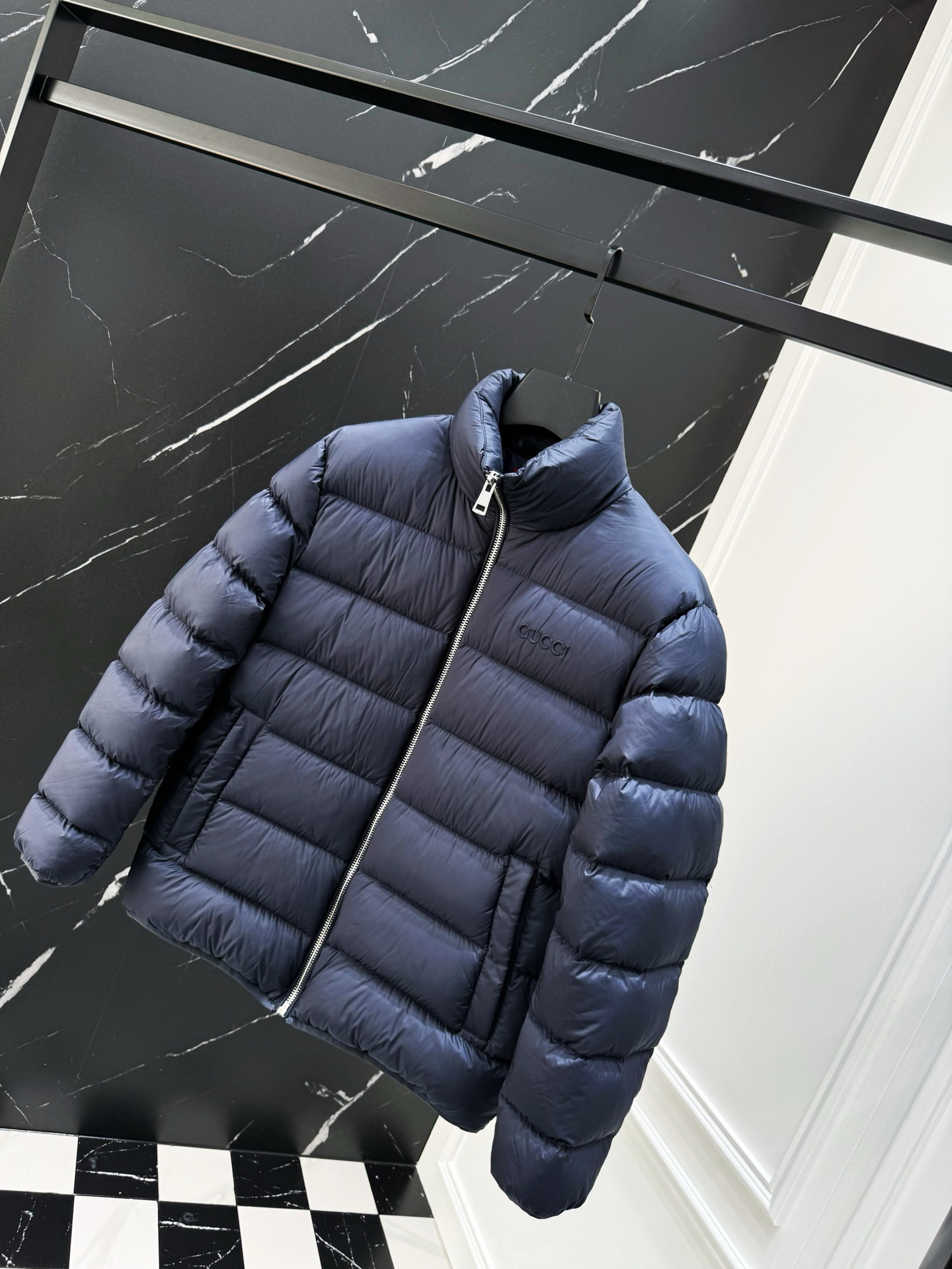 グッチ「Gucci」秋冬ダウンジャケット スタンドカラー