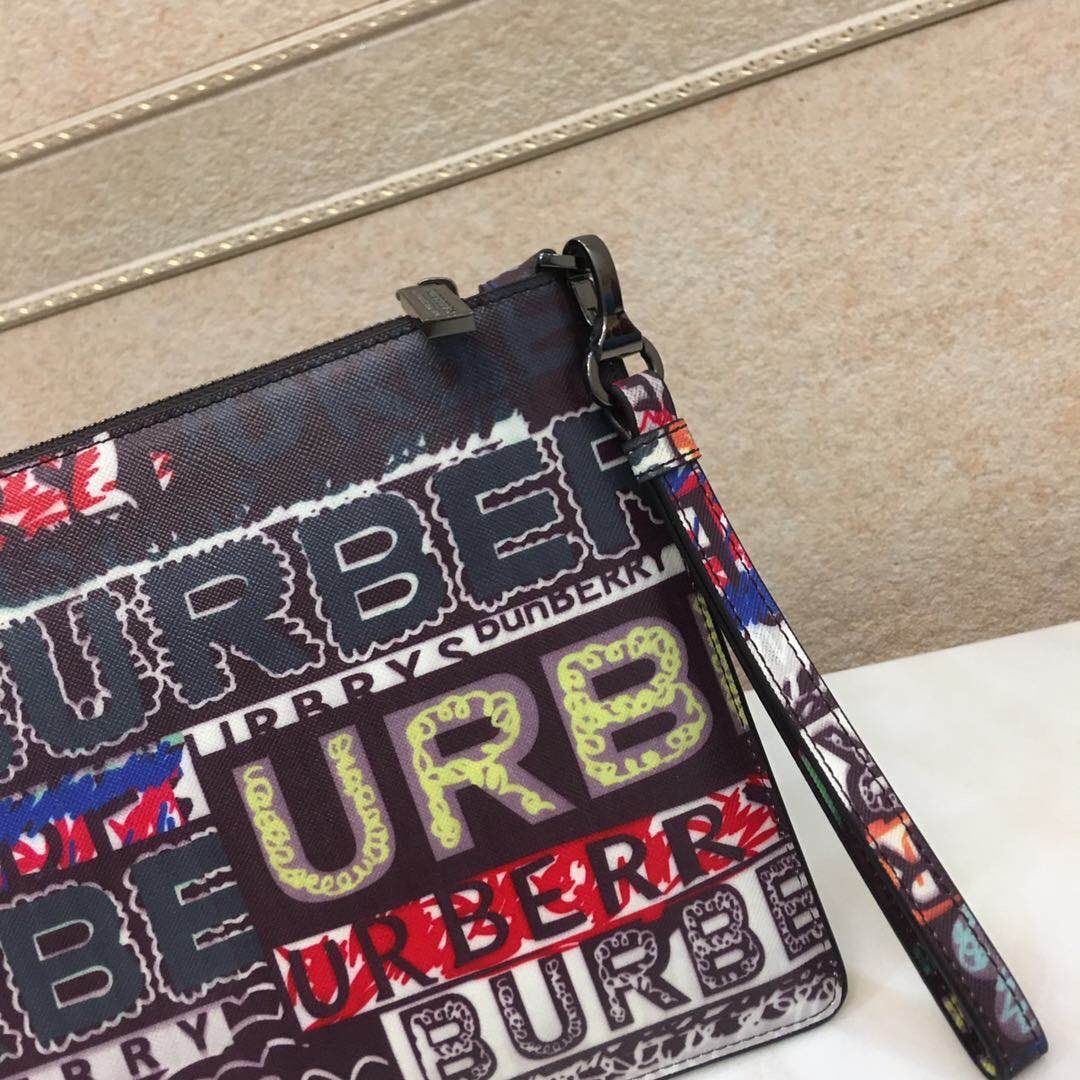 バーバリー「Burberry」ハンドクラッチ