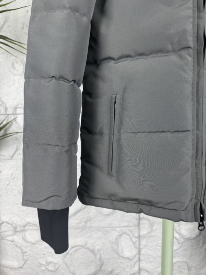 カナダグース「Canada Goose」秋冬フード付きダウンコート