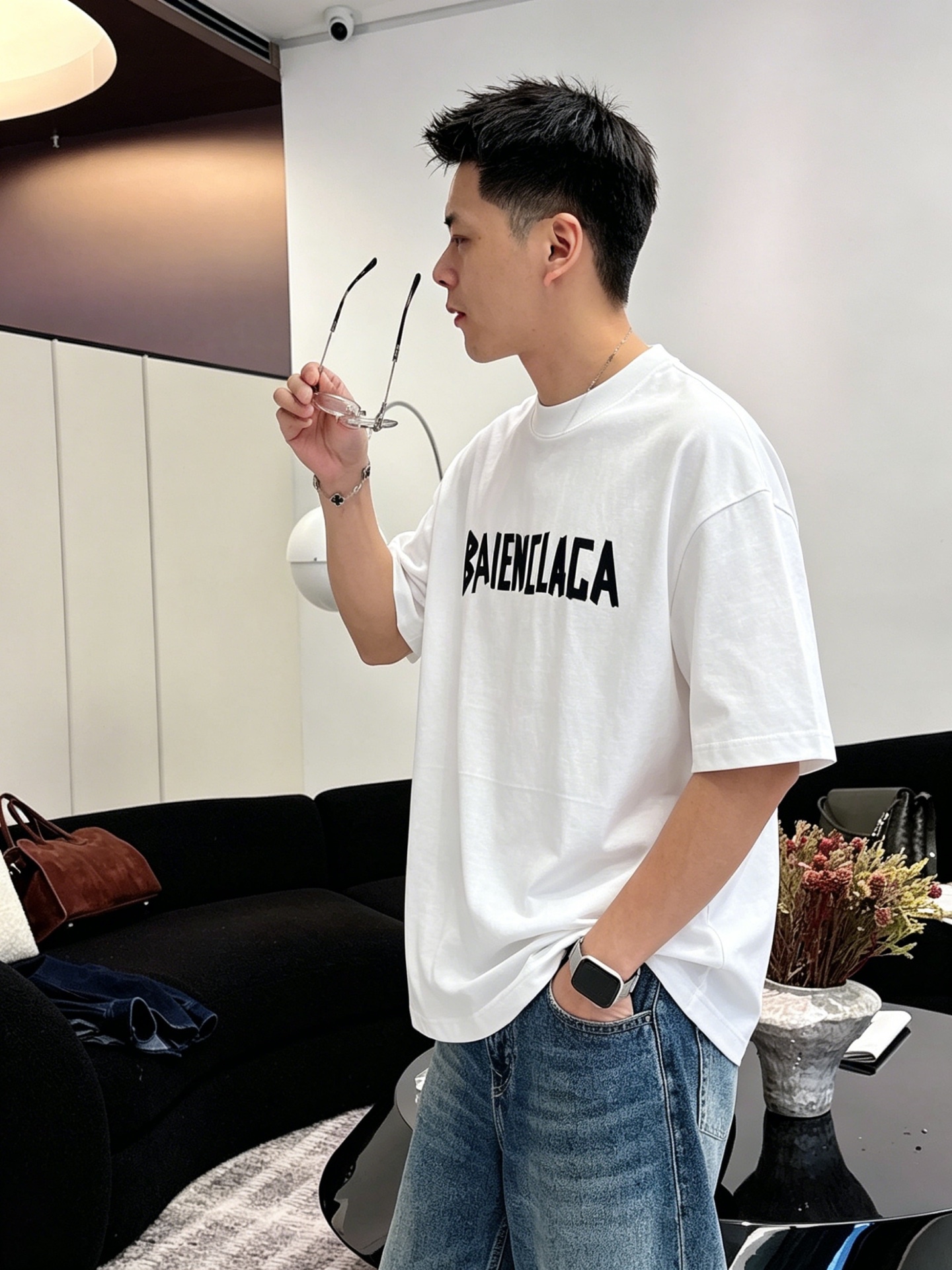 バレンシアガ「Balenciaga」ロゴプリントTシャツ / ショートスリーブ クルーネック