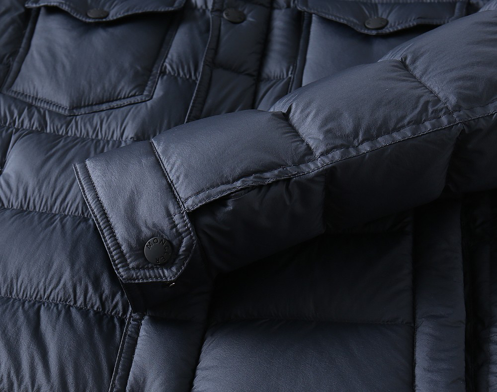 モンクレール「Moncler」秋冬 ダウンジャケット