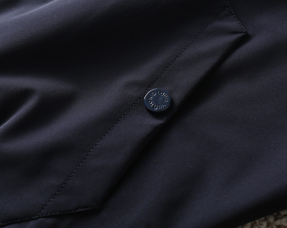 ルイ・ヴィトン「Louis Vuitton」秋冬コレクション クイルテッド ジャケット