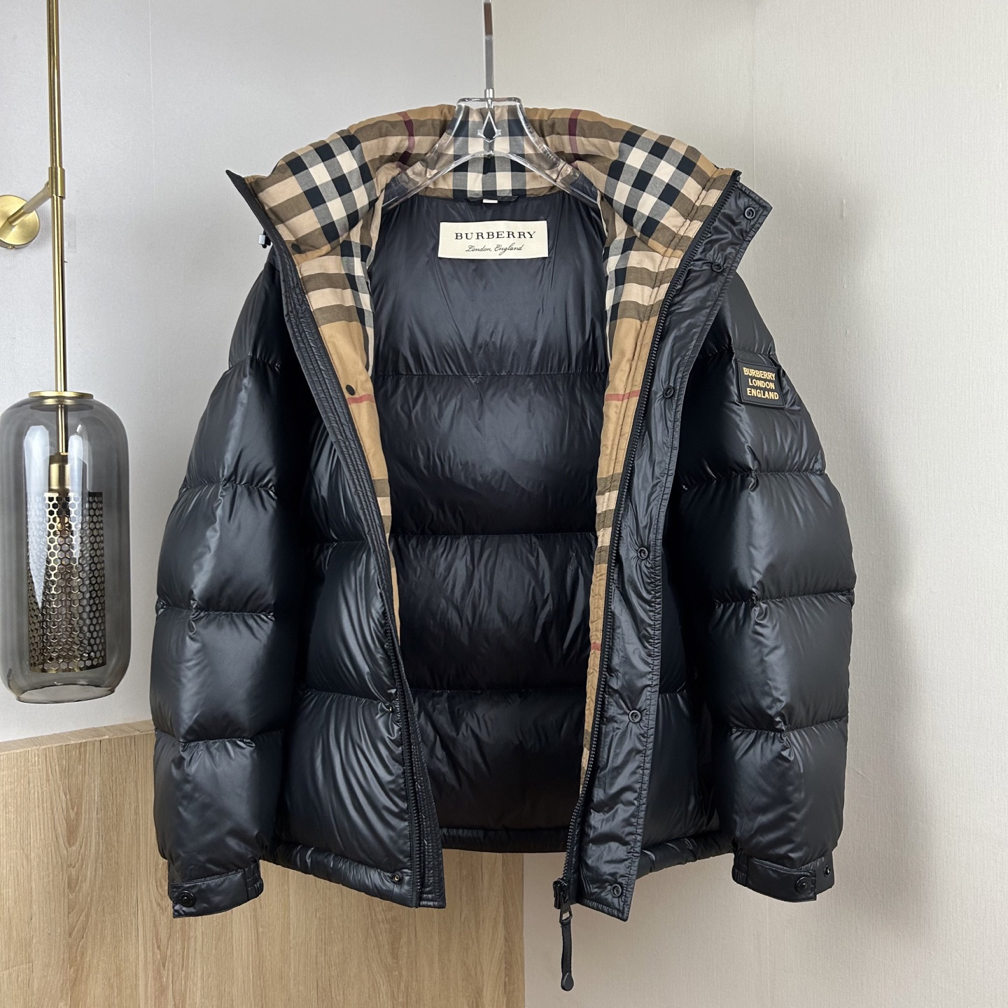 バーバリー「Burberry」秋冬フード付きダウンジャケット