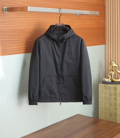 ルイ・ヴィトン「Louis Vuitton」秋冬コレクション クイルテッド ジャケット