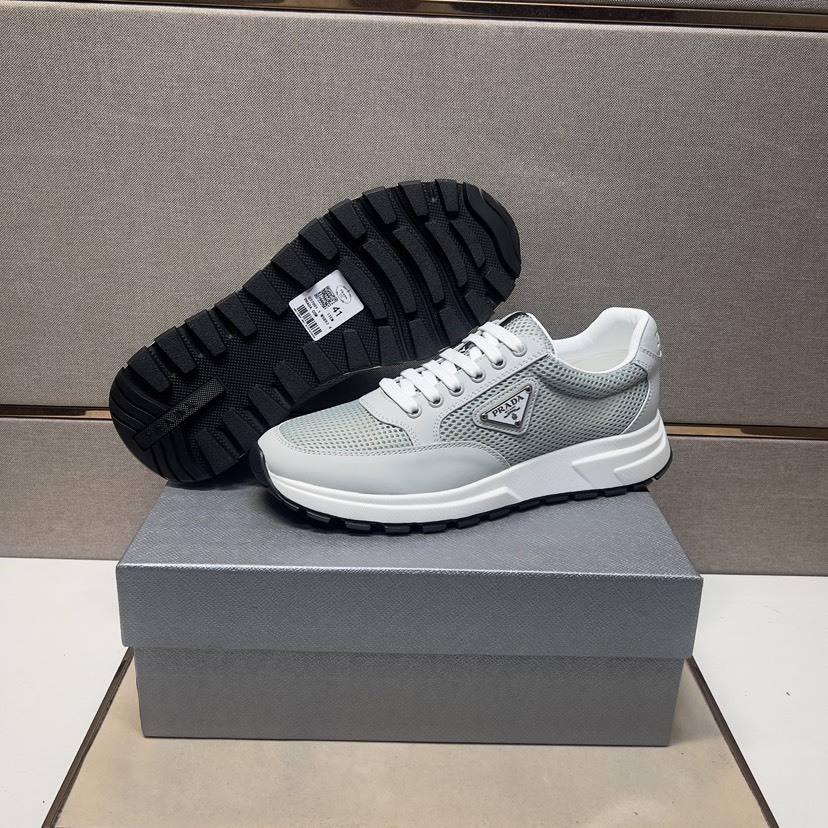 プラダ「Prada」プラダ プレミアムスニーカー (2026年春夏モデル) / レザースニーカー