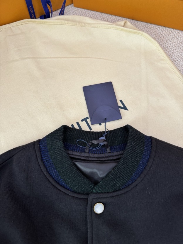 ルイ・ヴィトン「Louis Vuitton」モダンベースボールジャケット