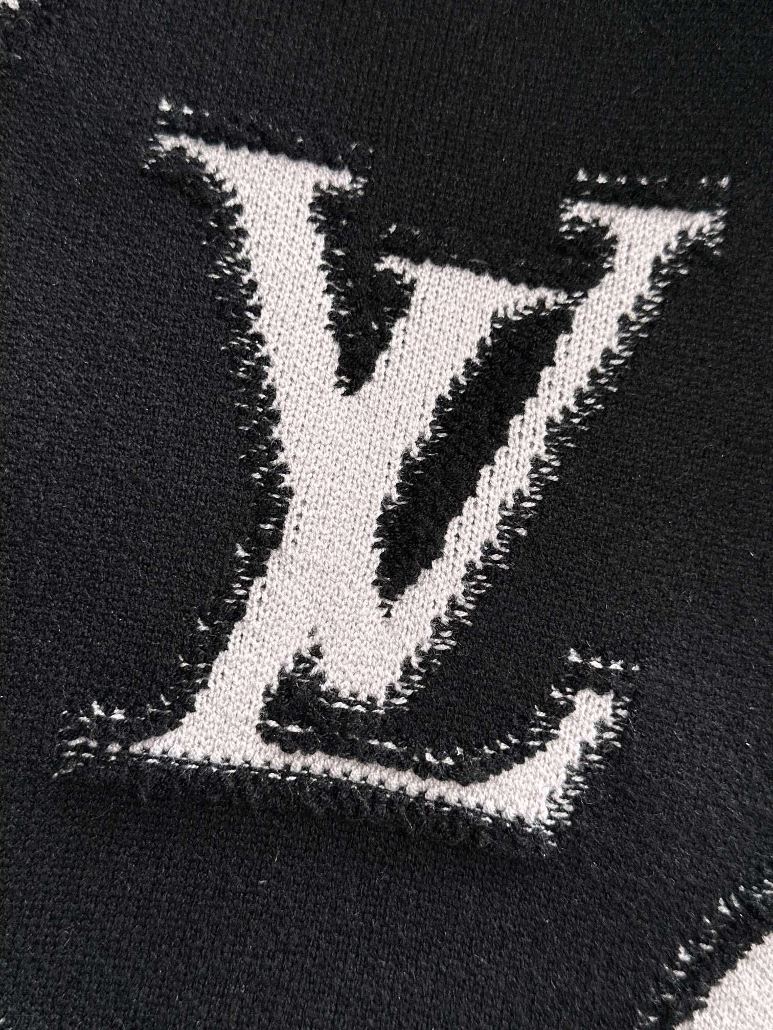 ルイ・ヴィトン「Louis Vuitton」秋冬 メンズ  クルーネックニット