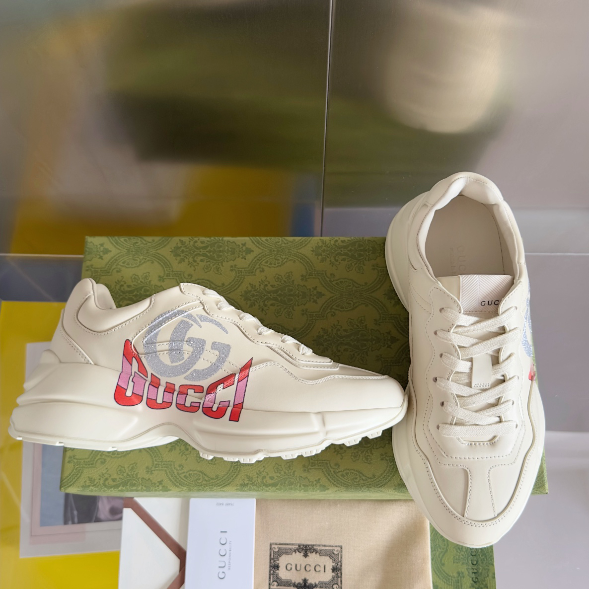 グッチ「Gucci」グッチ ライトン スニーカー (スネークイヤーリミテッド) / レザースニーカー