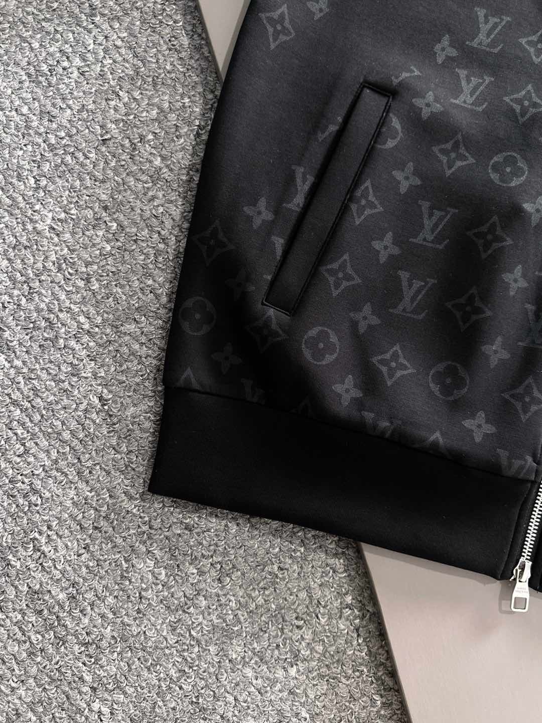 ルイ・ヴィトン「Louis Vuitton」秋コレクション ジャケット