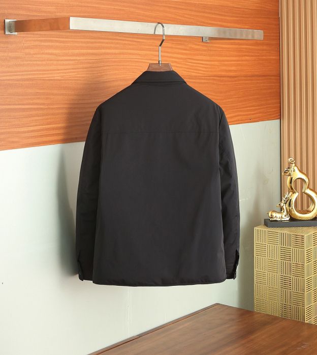 モンクレール「Moncler」秋冬 ダウンジャケット